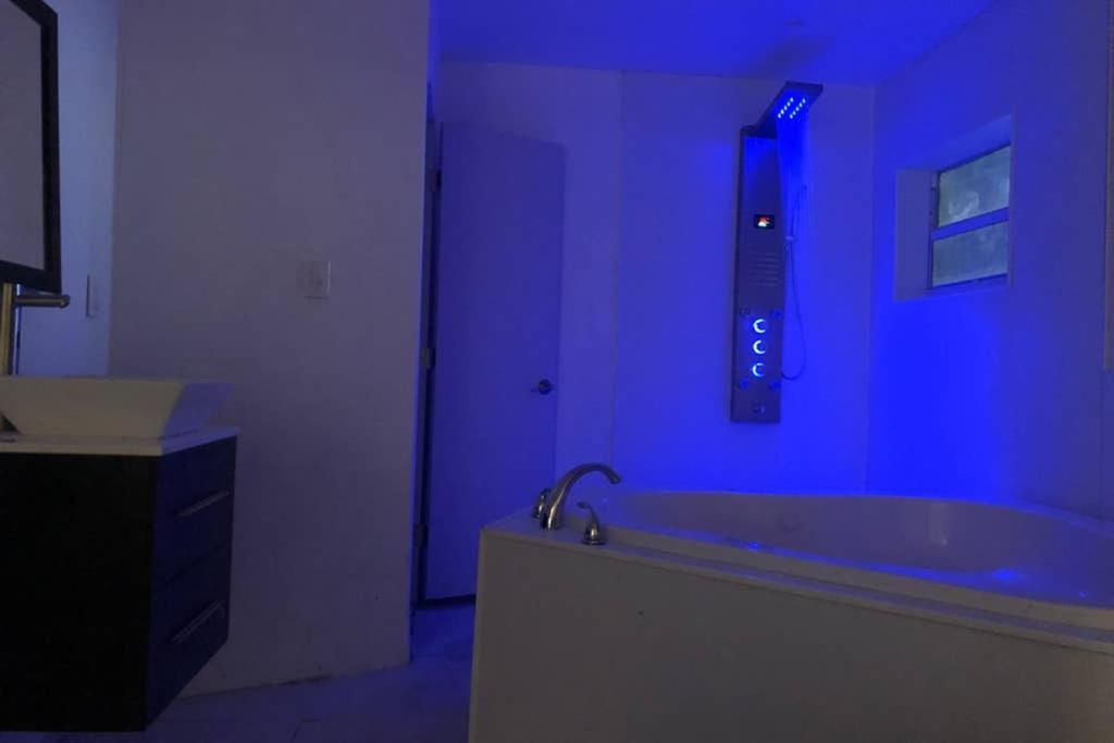 Villa Miami Haven By Airport Extérieur photo